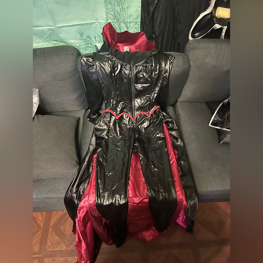 Vampire Costume for Women size small.